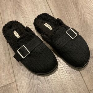 VIVAIA Hazel Round Toe Wool Slipper Black  Size 39 NWOT